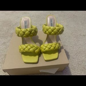 Steve Madden “Kenley Citron”